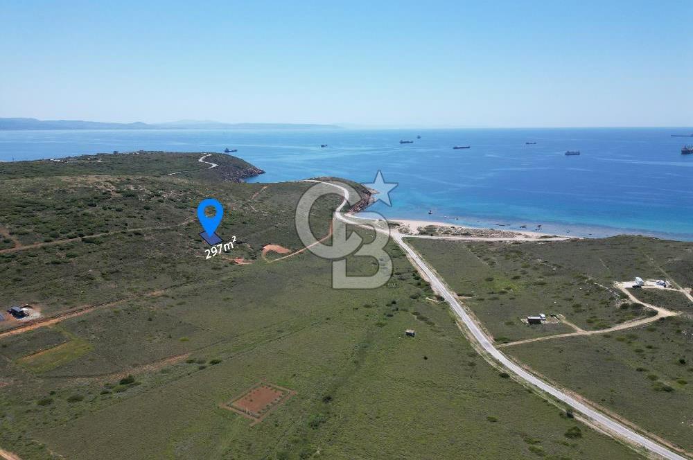 ÇANAKKALE BOZCAADA AYANA KOYUNDA DENİZ MANZARALI 297 m2 ARSA
