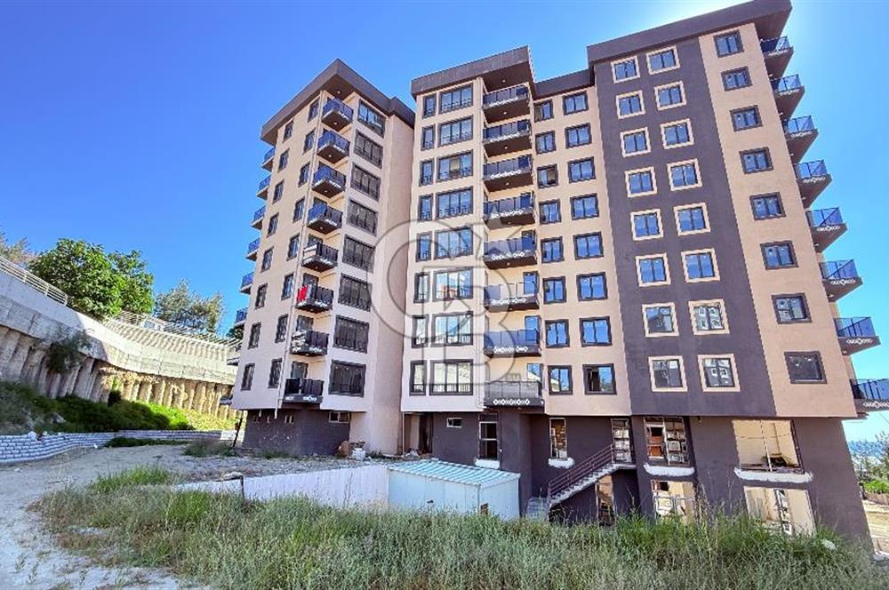 ÇANAKKALE'DE BOĞAZ MANZARALI ARAKAT,SIFIR SATILIK 2+1 DAİRE