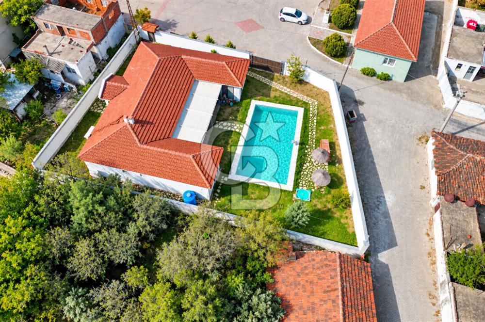 Satılık Lüks Villa | Çanakkale Ezine Üvecik Havuzlu Satılık Lüks Villa | Çanakkale Ezine Üvecik Havuzlu - Fotoğraf 1
