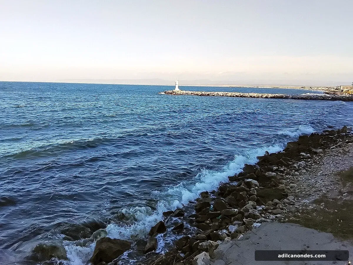 Karabiga deniz feneri